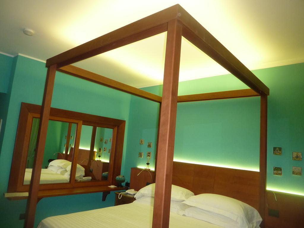 Hotel Palladio Giardini Naxos Camera foto