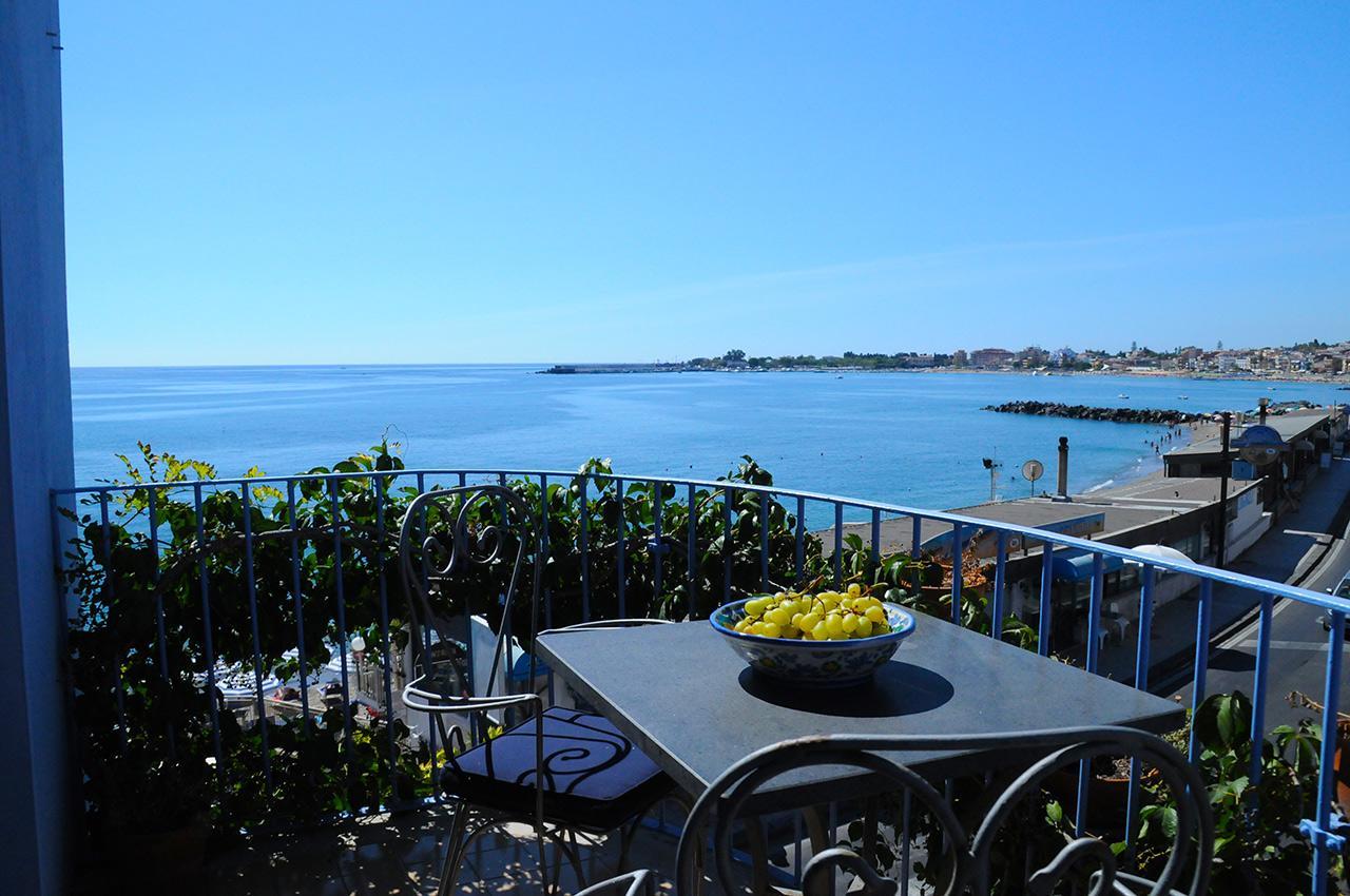 Hotel Palladio Giardini Naxos Esterno foto
