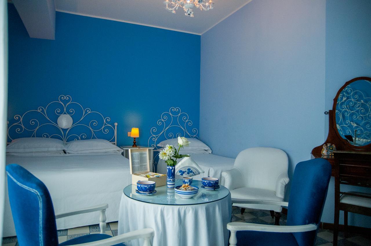 Hotel Palladio Giardini Naxos Esterno foto