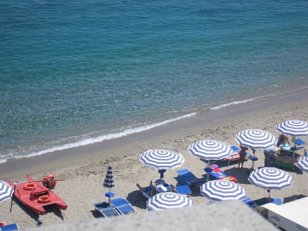 Hotel Palladio Giardini Naxos Esterno foto